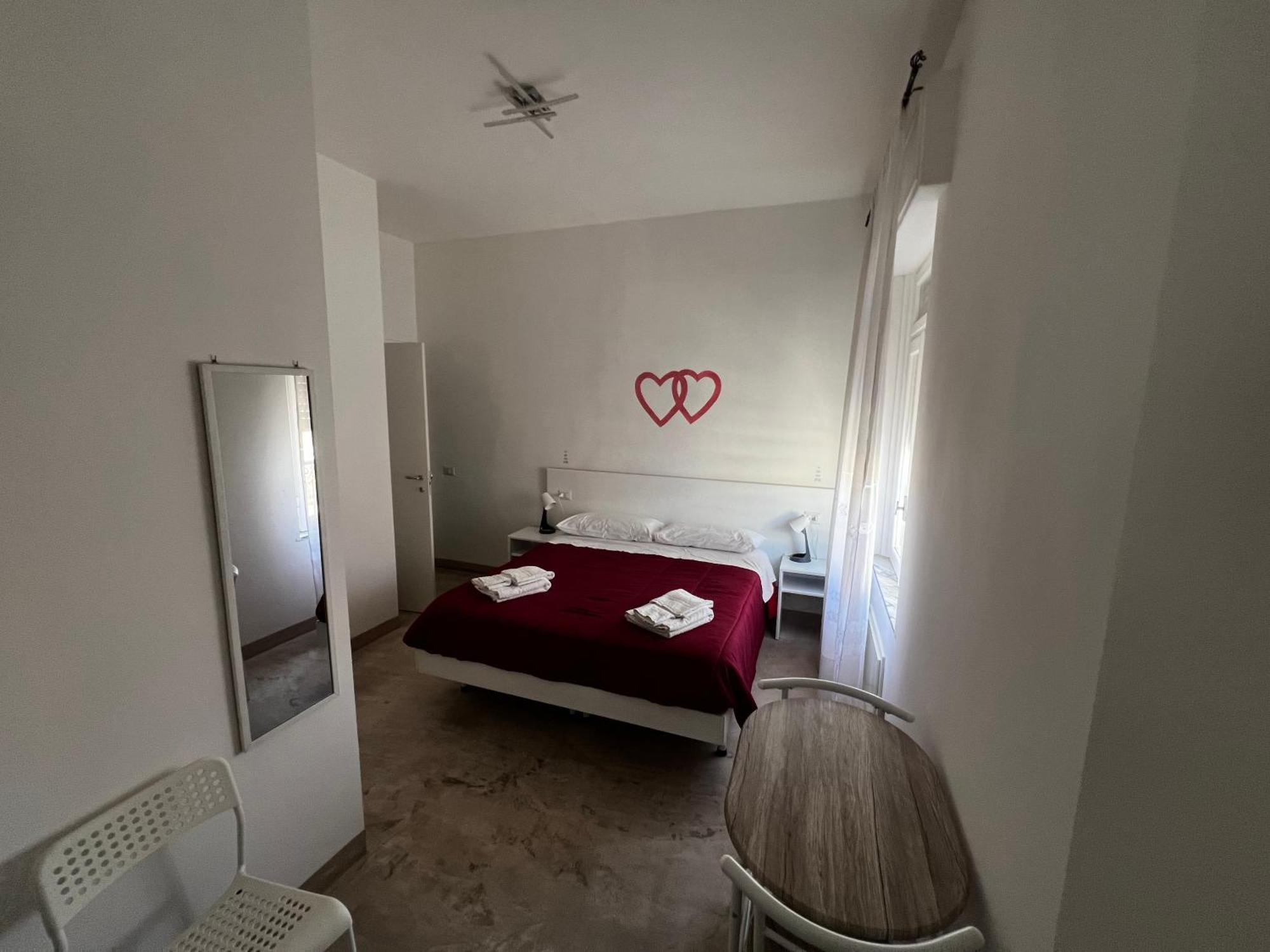 Bed and Breakfast La Piazza Beb Тропея Экстерьер фото
